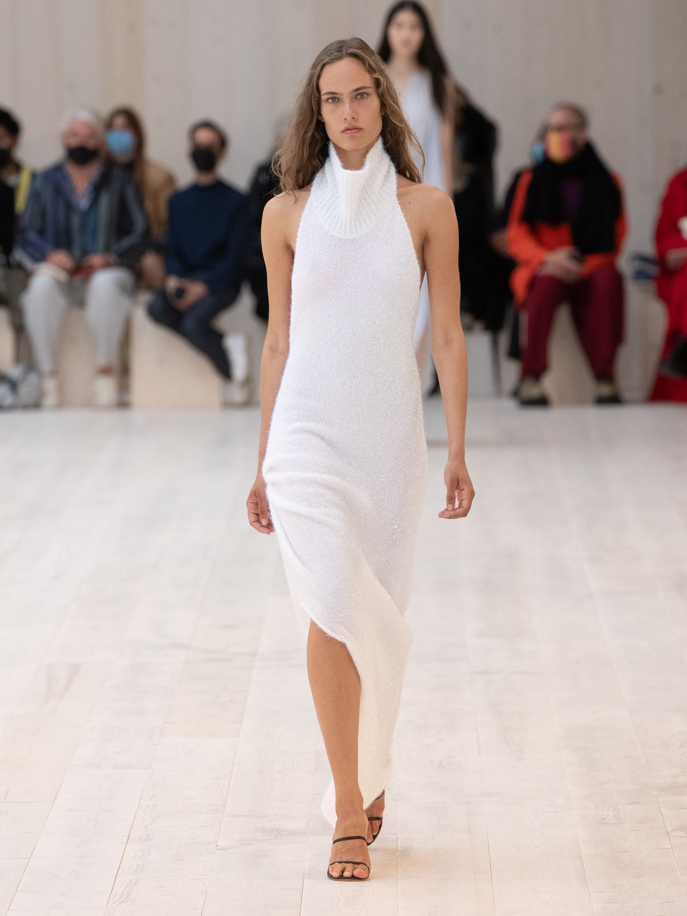 Runway · Spring-Summer 2022 women's collection · LOEWE
